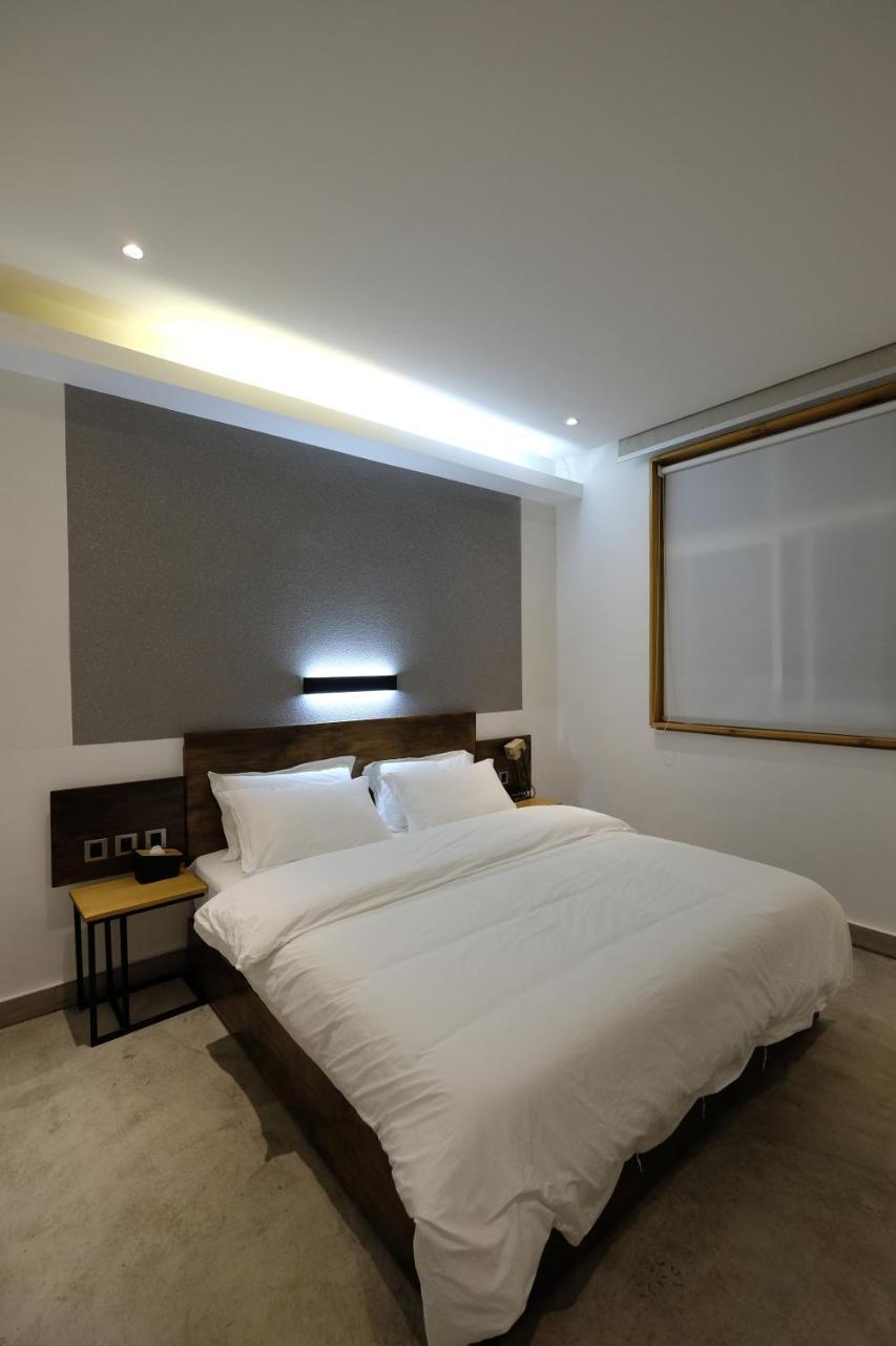Dali Loft Travelling With Hostel エクステリア 写真
