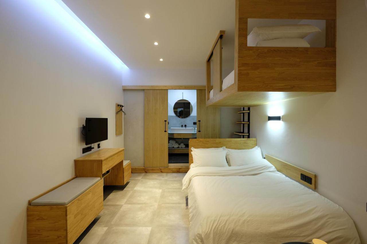 Dali Loft Travelling With Hostel エクステリア 写真